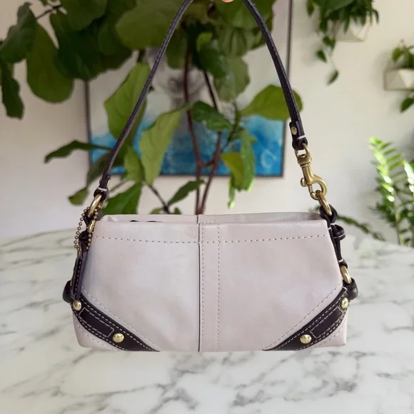 COACH Y2K Vintage Carly Leather Wristlet Mini Bag 40492 Parchment Ivory Brown - Picture 1 of 15